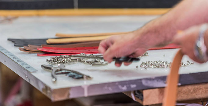 atelier-fabrication-ceinture-cuir