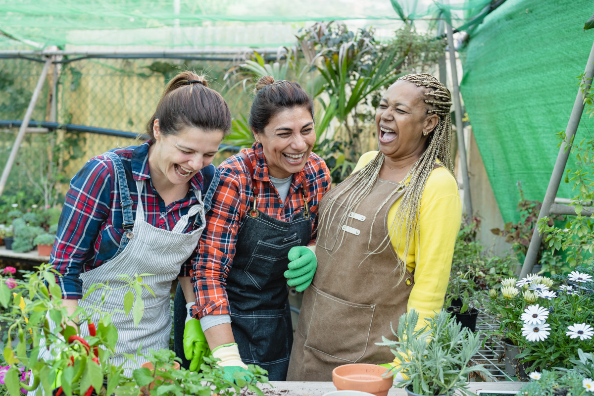 faire jardinage avec ses amies